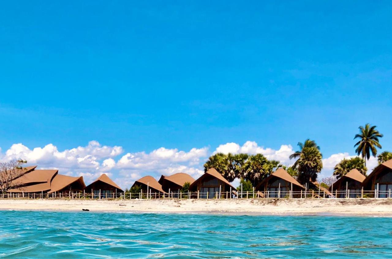 Tanoma Sumba Hotel Maujawa Exterior photo