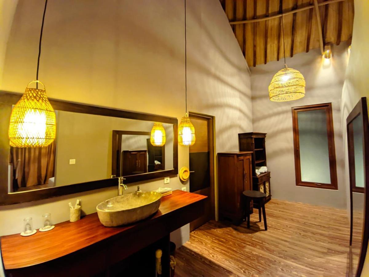 Tanoma Sumba Hotel Maujawa Exterior photo